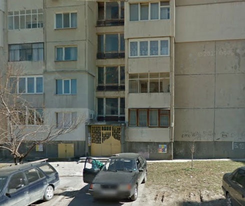 Volunteers from hp planted some trees and flowers in the garden around House of opportunity Sofia