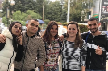 Без ангажименти, но с кауза